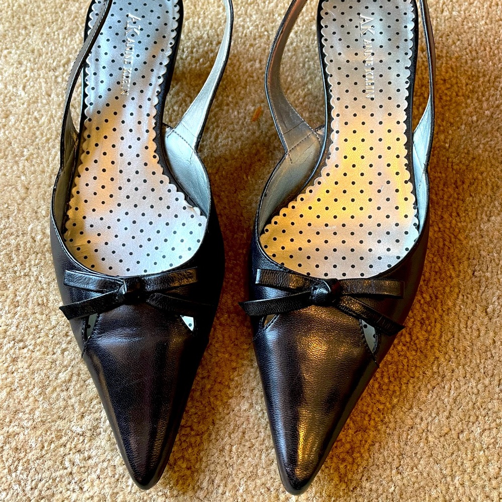 Ann Klein Black Leather Slingbacks with a kitten heal size 8.5.